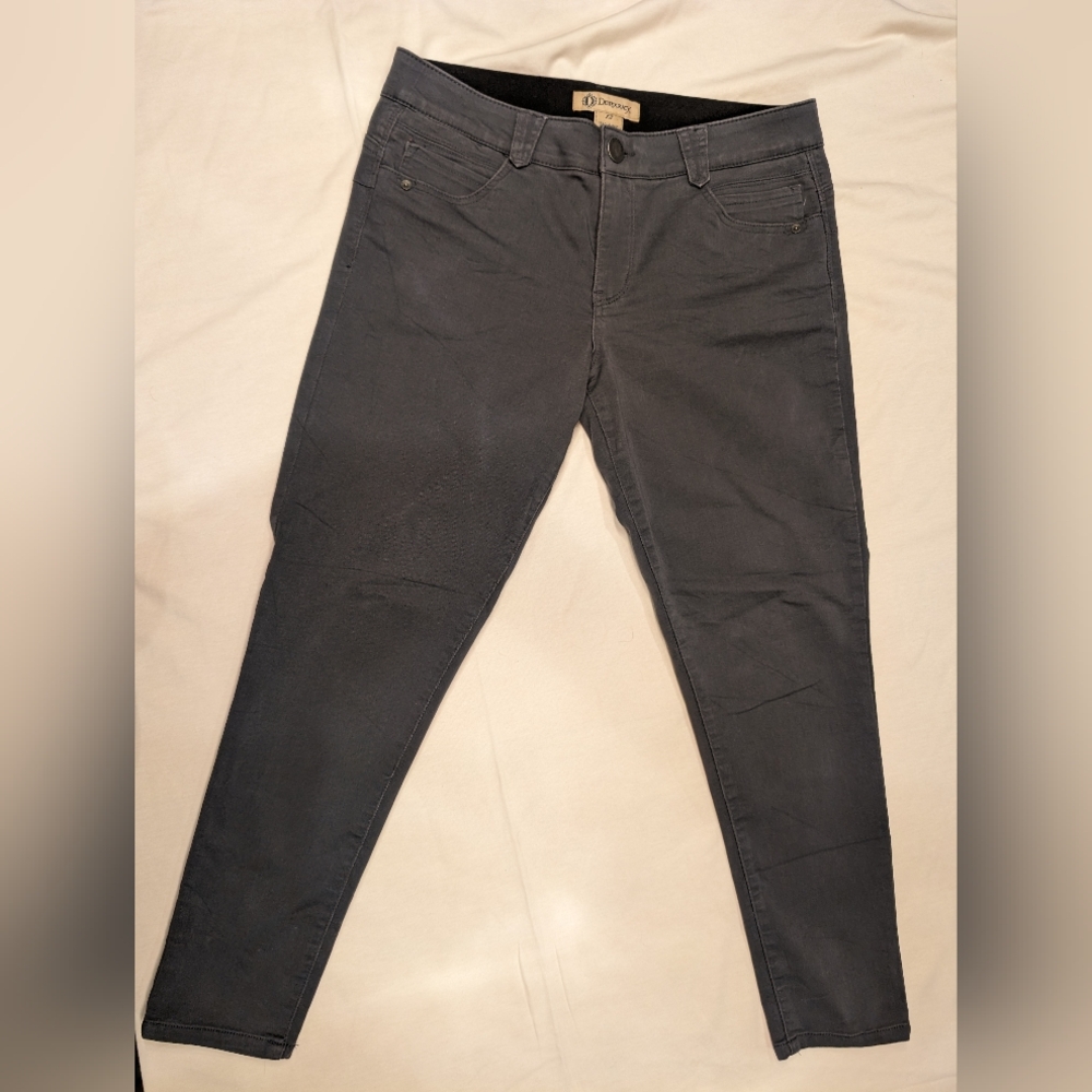 Democracy AbSolution Straight Leg/somewhat skinnn gray jeans - size 12